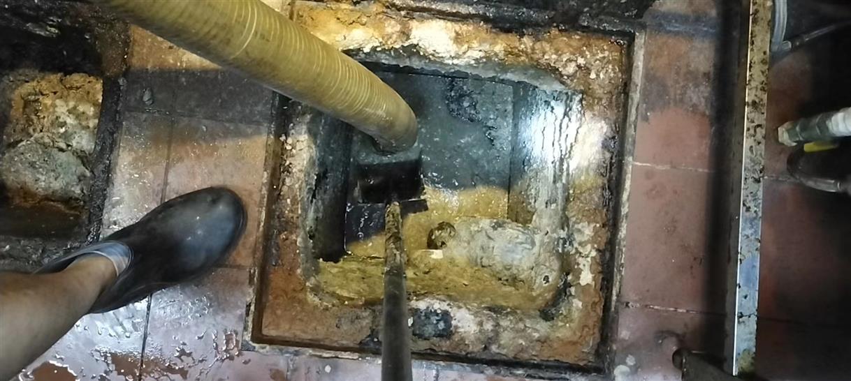 化州污水池清理一般都有毒气，怎么预防中毒呢？
